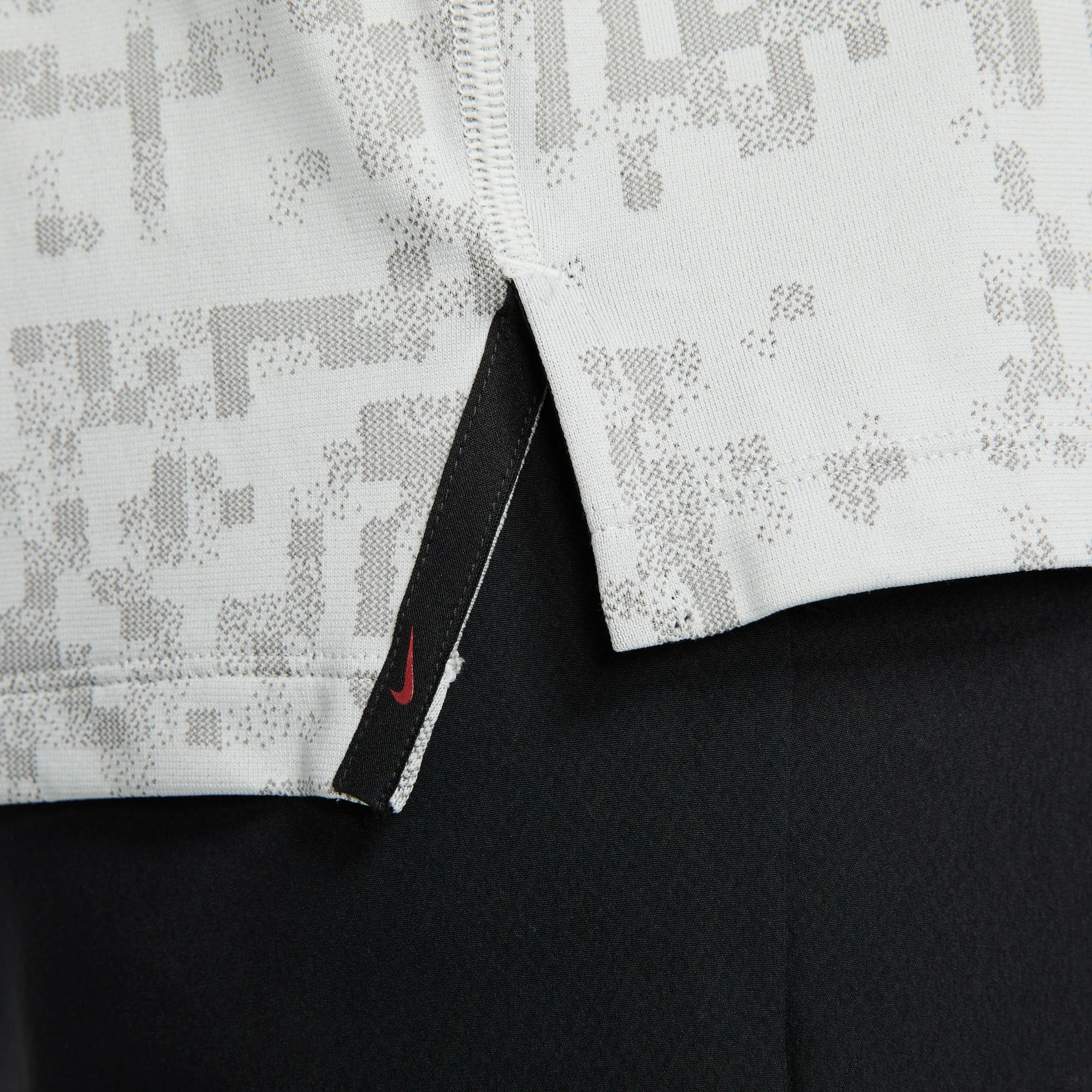 Nike Golf Nike Dri-FIT ADV Tiger Woods Mens Golf Polo 3 Nike Golf Nike Dri-FIT ADV Tiger Woods Mens Golf Polo - Image 3