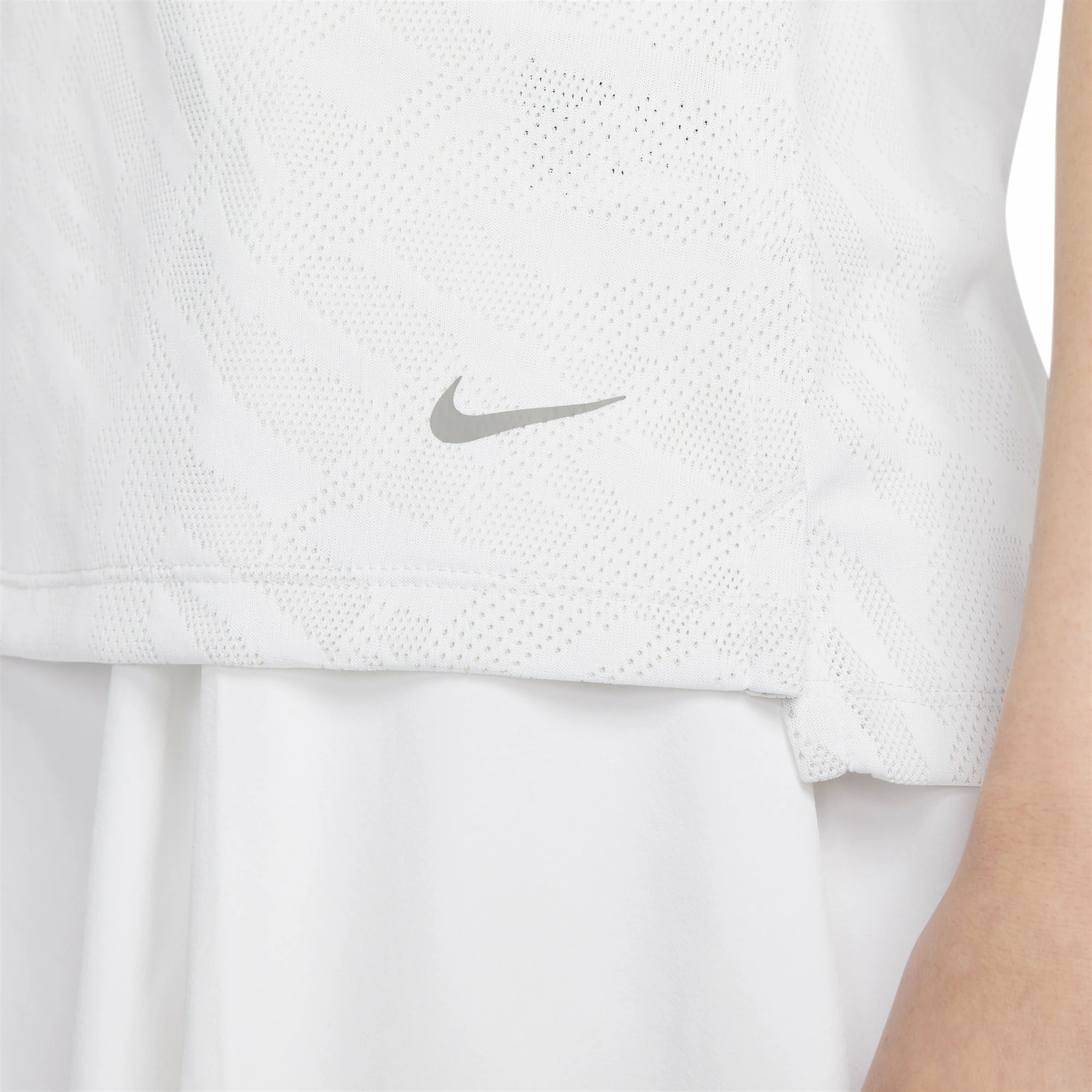 Nike Golf Nike Dri-FIT Victory Jacquard Womens Golf Polo 3 Nike Golf Nike Dri-FIT Victory Jacquard Womens Golf Polo - Image 3